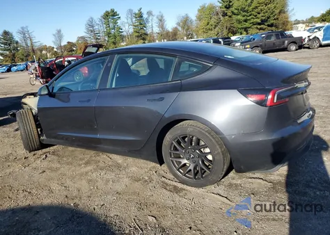 2024 Tesla Model 3 z USA, uszkodzony, nr VIN 5YJ3E1EA2RF748687